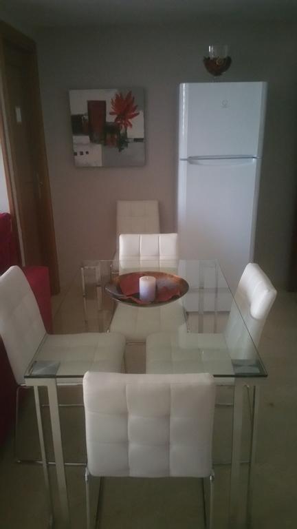 Apartamento Eduardo Dato Севілья Екстер'єр фото