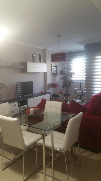 Apartamento Eduardo Dato Севілья Екстер'єр фото