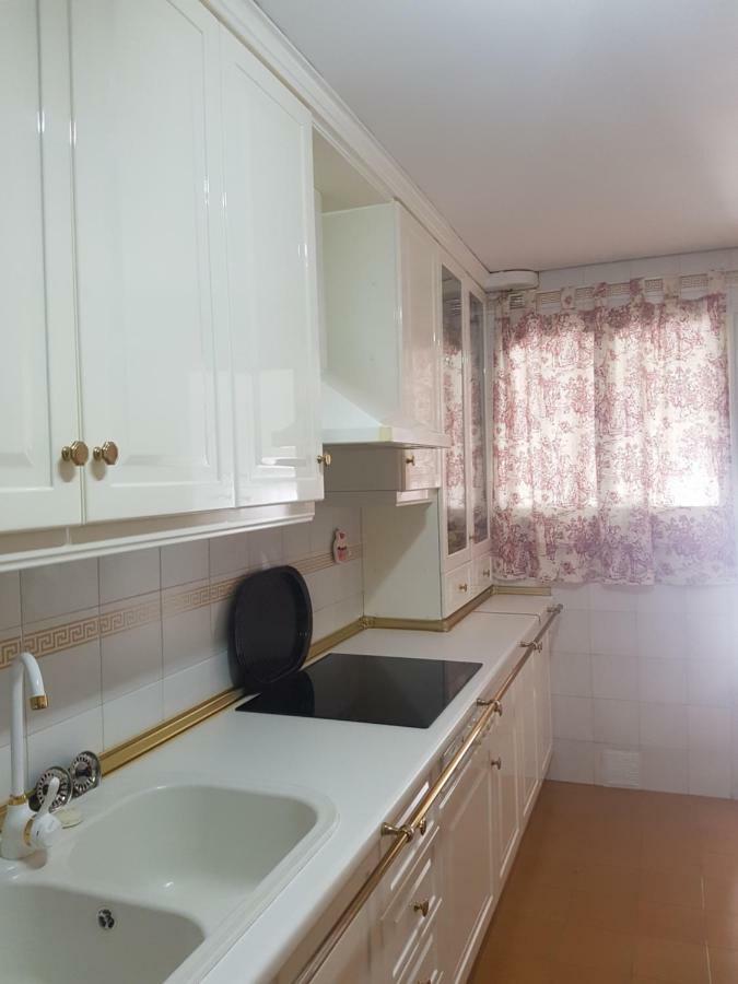 Apartamento Eduardo Dato Севілья Екстер'єр фото